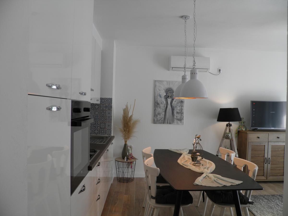 Apartments Marta 1 Zadar Bagian luar foto