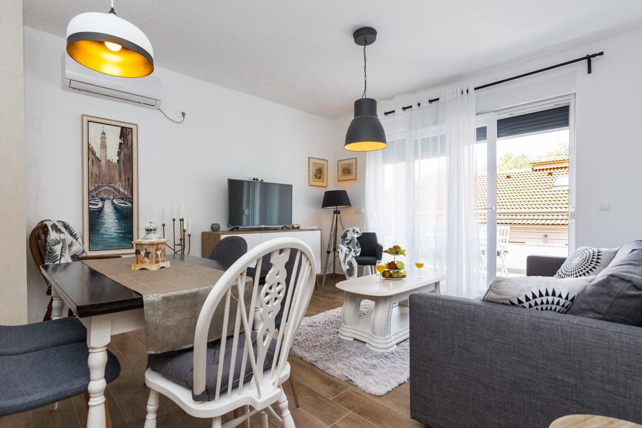 Apartments Marta 1 Zadar Bagian luar foto