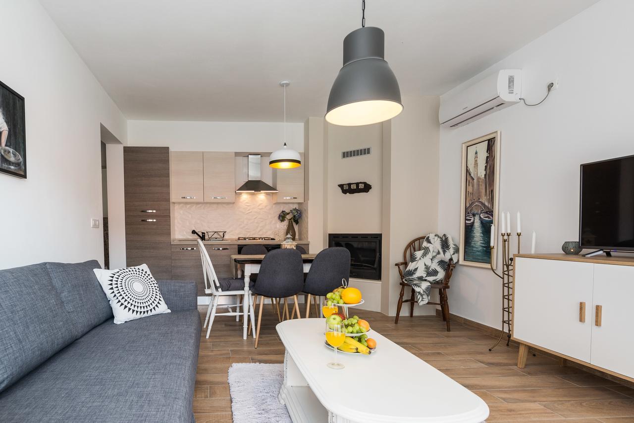Apartments Marta 1 Zadar Bagian luar foto