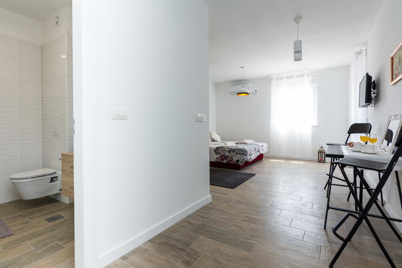 Apartments Marta 1 Zadar Bagian luar foto