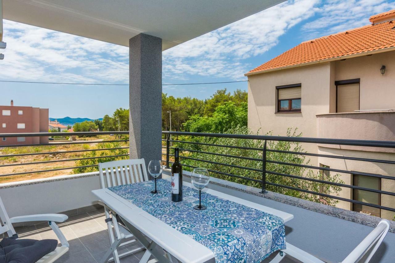 Apartments Marta 1 Zadar Bagian luar foto